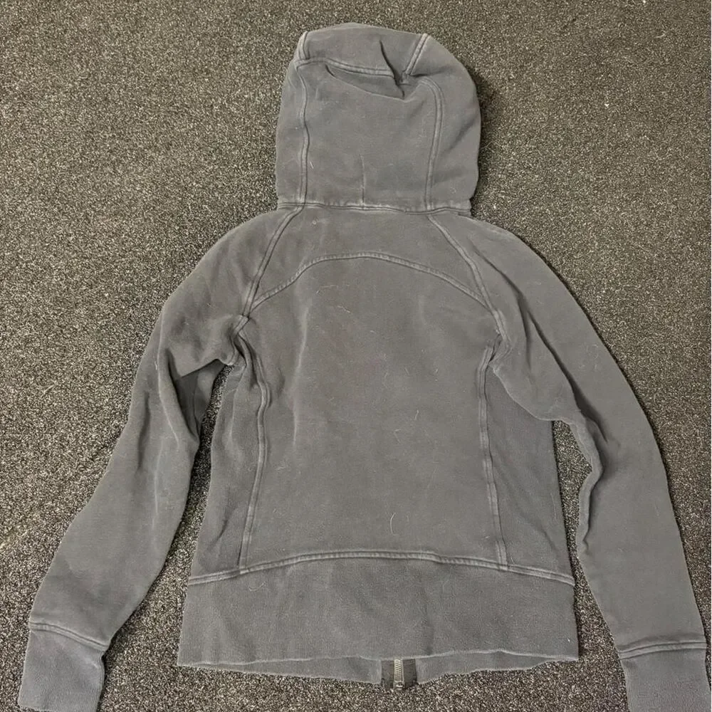 Lululemon Women's Black and Grey Jacket
